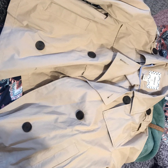 Jacket - Picture 3 of 3